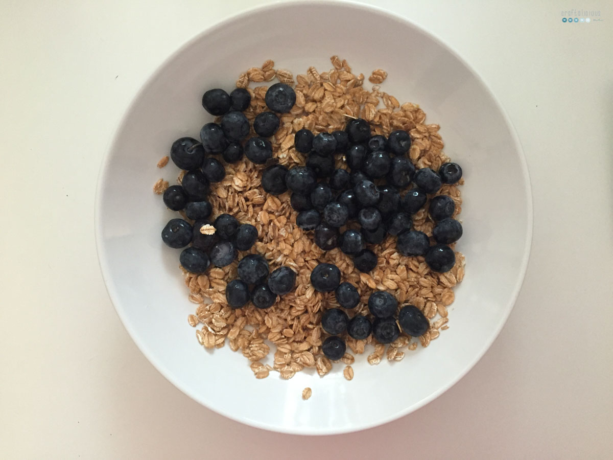 Fruity Warm Breakfast Oats vanilla