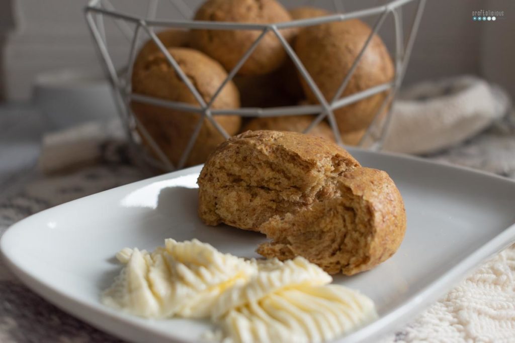 Finnish Carrot Rolls –PORKKANAVESIRINKELIT