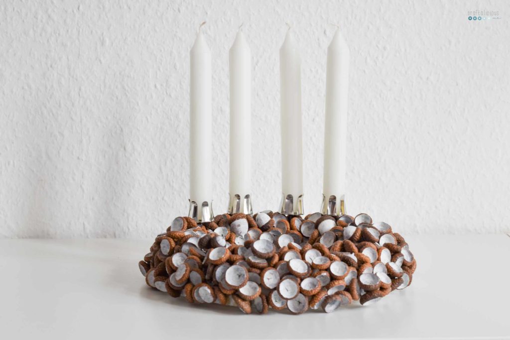 modern natural wreath with acorn hats craftaliciousme seeking creative life