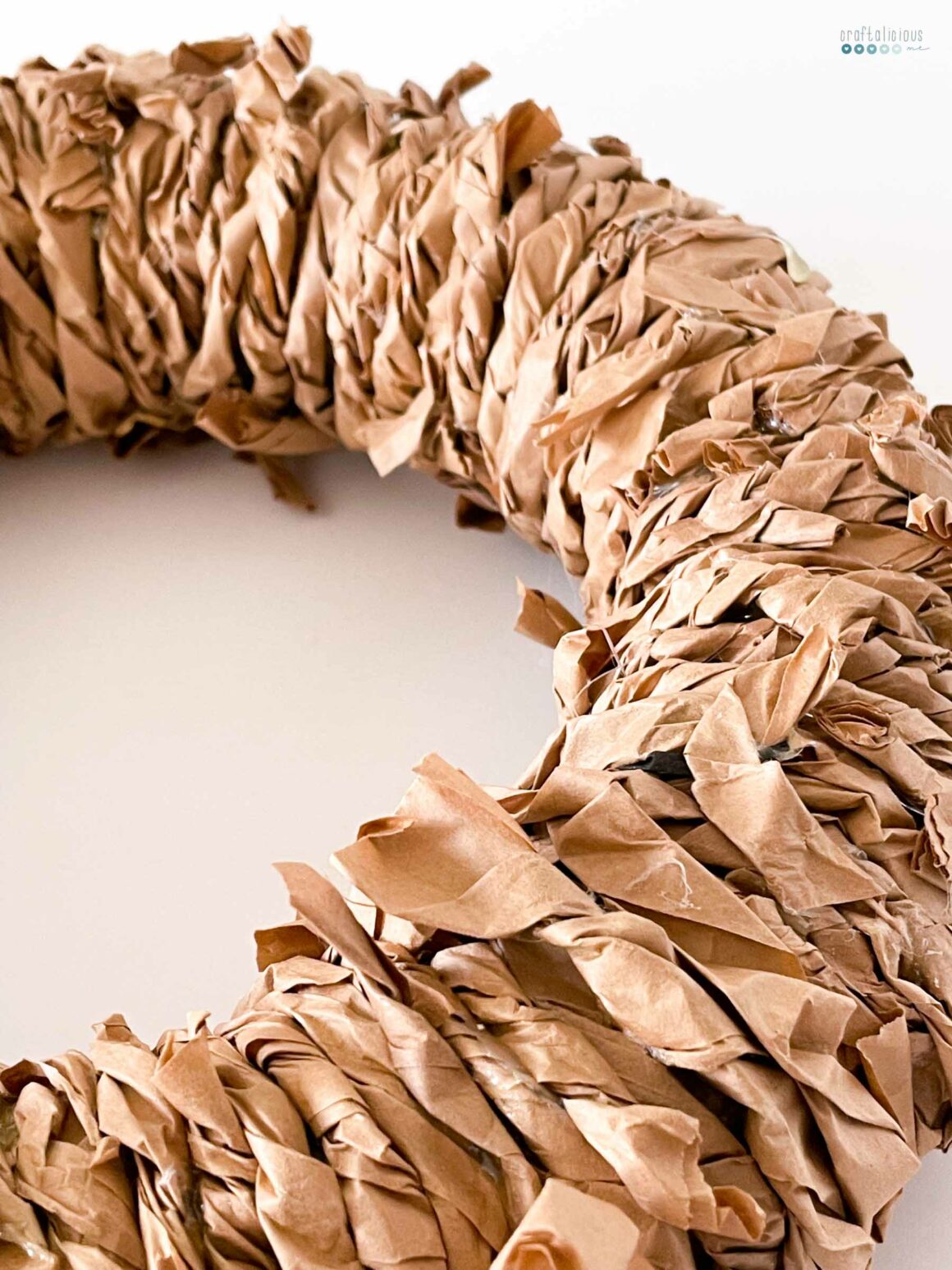 craft paper recycling wreath_tutorial