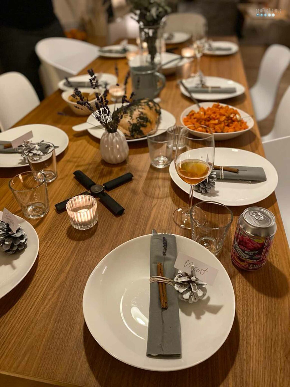 hosting friendsgiving the table