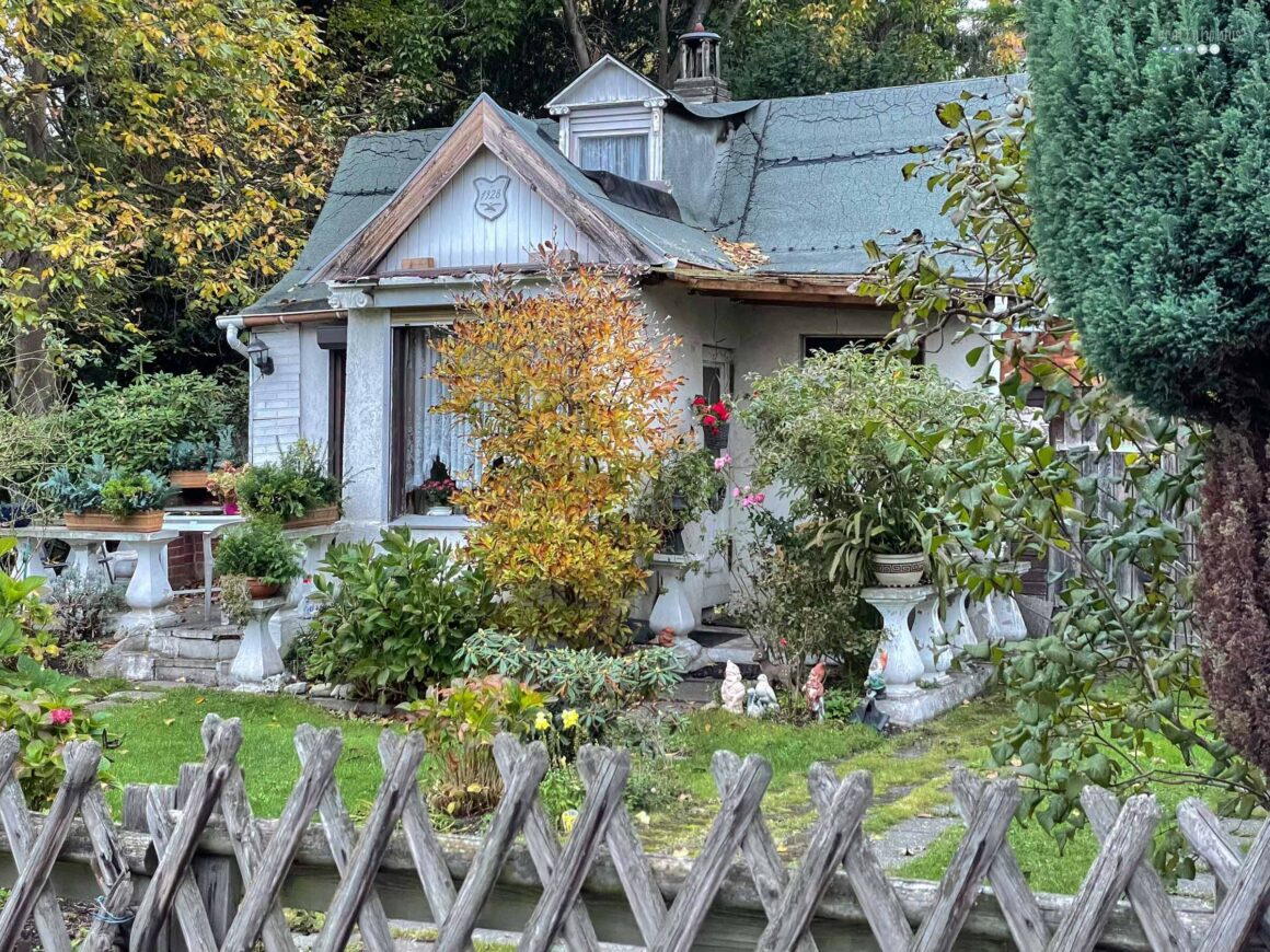 stroll through the neighborhood tiny mansion
