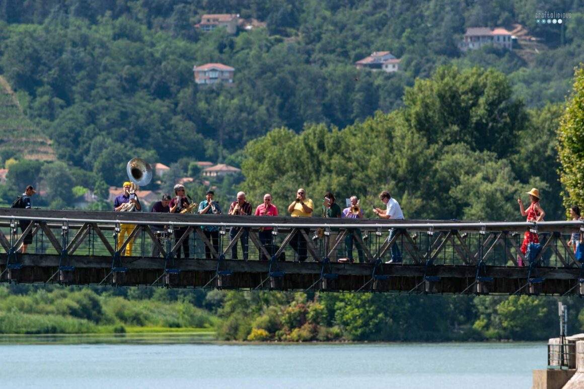 river cruise southern france uniworld_marching band