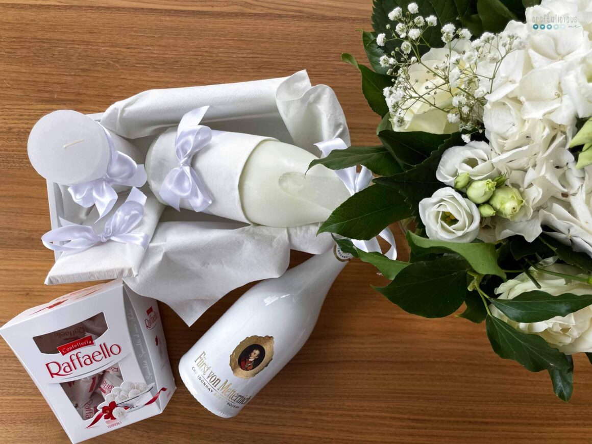 white summer party gifts