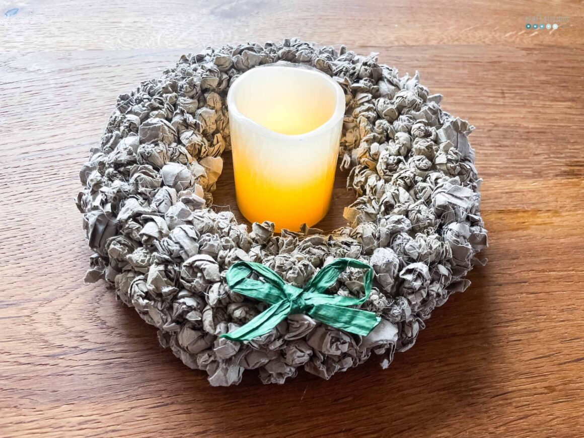 paper ball wreath candle