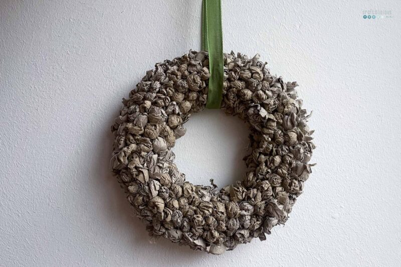 paper ball wreath