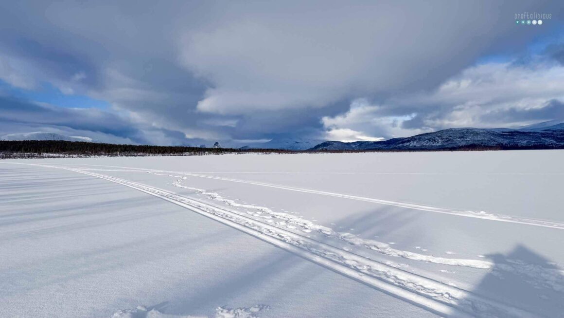 MyArcticAdventure lake view